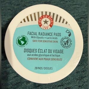 First Aid Beauty Facial Radiance Pads - 28 Count - New